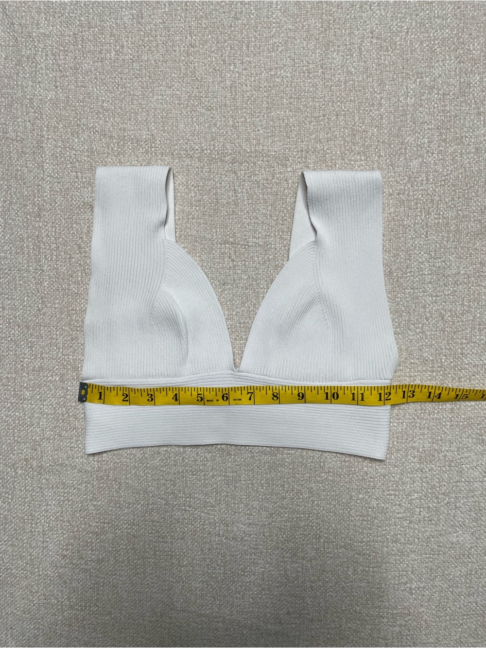 Missguided White Ribbed Cropped V-Neck Tank - Picture 6 of 7